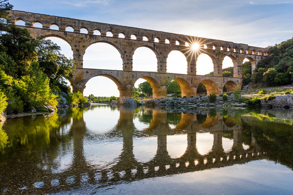 Pont du Gard frontal view - Europe travel tips - Lineupping
